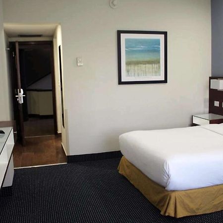 Best Western Santorin Сиудад Виктория Екстериор снимка