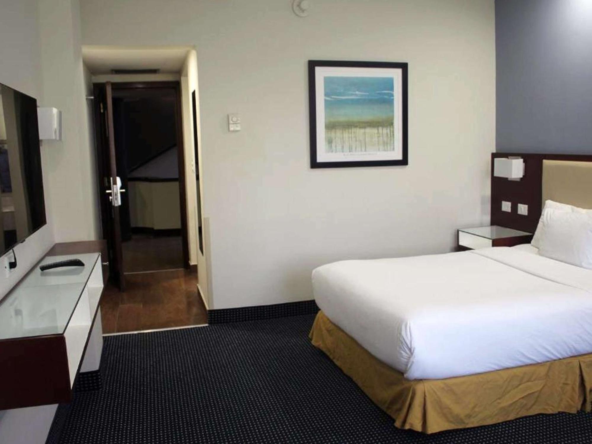 Best Western Santorin Сиудад Виктория Екстериор снимка